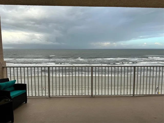 $4,800 | 711 South Atlantic Avenue, Unit 701, New Smyrna Beach, FL 32169