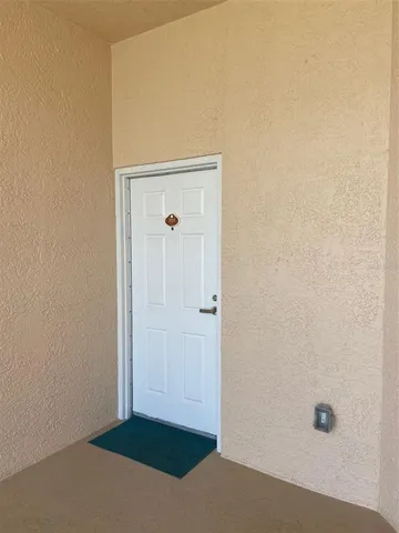 $4,800 | 711 South Atlantic Avenue, Unit 701, New Smyrna Beach, FL 32169