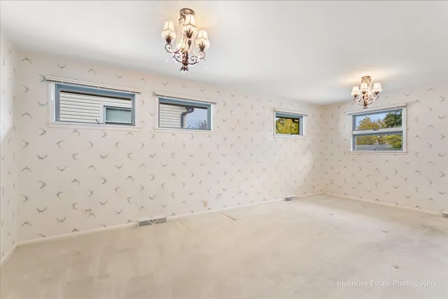 $730,000 | 814 Saylor Avenue, Elmhurst, IL 60126