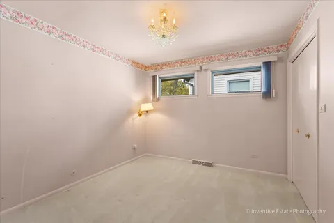 $730,000 | 814 Saylor Avenue, Elmhurst, IL 60126