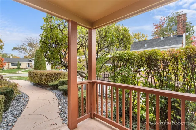 $730,000 | 814 Saylor Avenue, Elmhurst, IL 60126