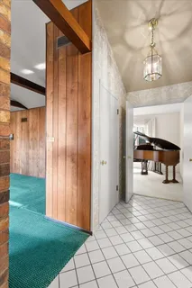 $730,000 | 814 Saylor Avenue, Elmhurst, IL 60126