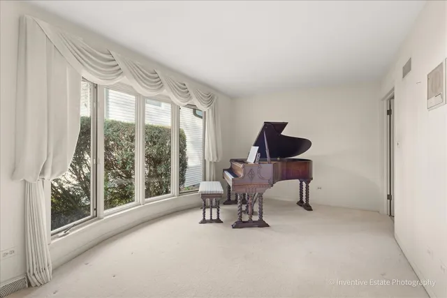 $730,000 | 814 Saylor Avenue, Elmhurst, IL 60126