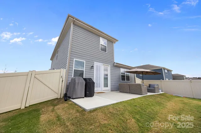 a house view with a outdoor space