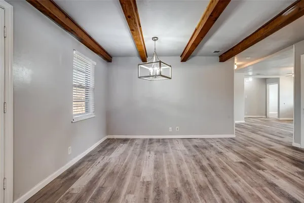 $2,000 | 266 West Fulton Street, Van Alstyne, TX 75495