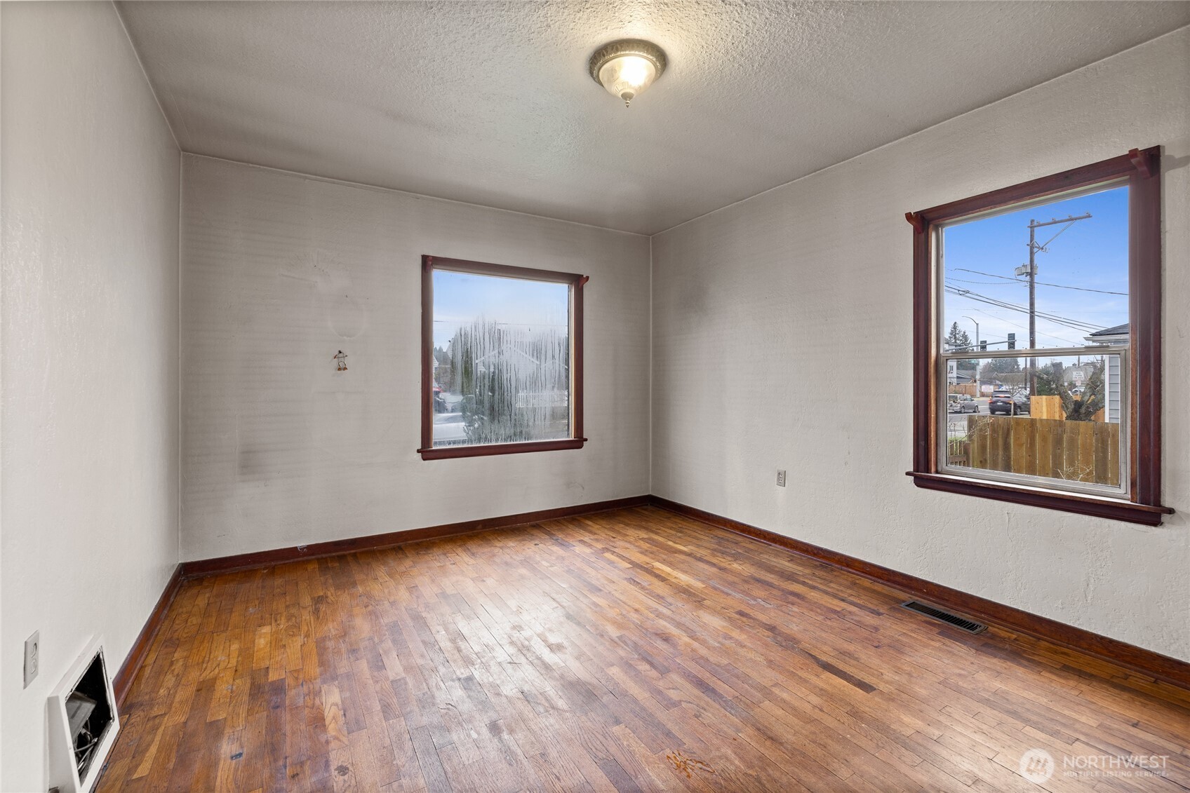 125 South 64th Street Tacoma, WA 98408 - Photo 13 of 39