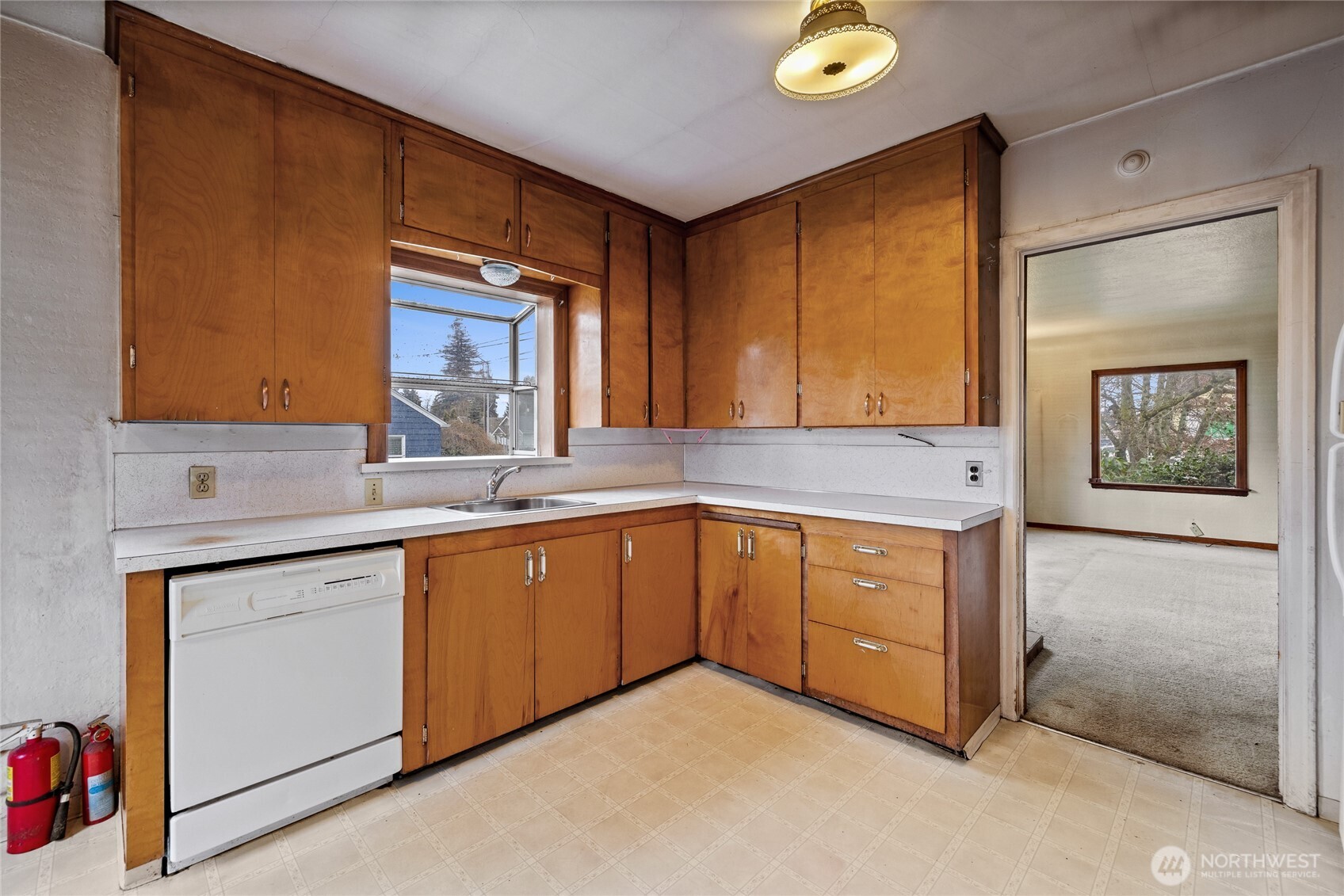 125 South 64th Street Tacoma, WA 98408 - Photo 9 of 39