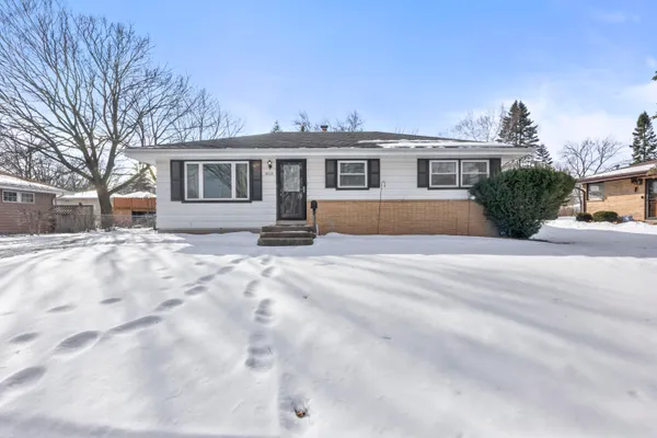 $275,000 | 8913 West Daphne Street, Milwaukee, WI 53224