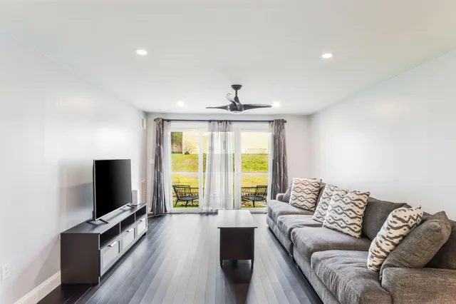 $299,000 | 2 Marc Drive, Unit 2B2, Plymouth, MA 02360