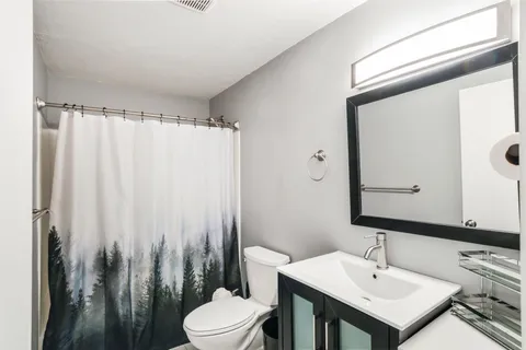 $299,000 | 2 Marc Drive, Unit 2B2, Plymouth, MA 02360