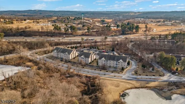 $2,250 | 18 Park Drive, Unit 18, Whitehouse Station, NJ 08889