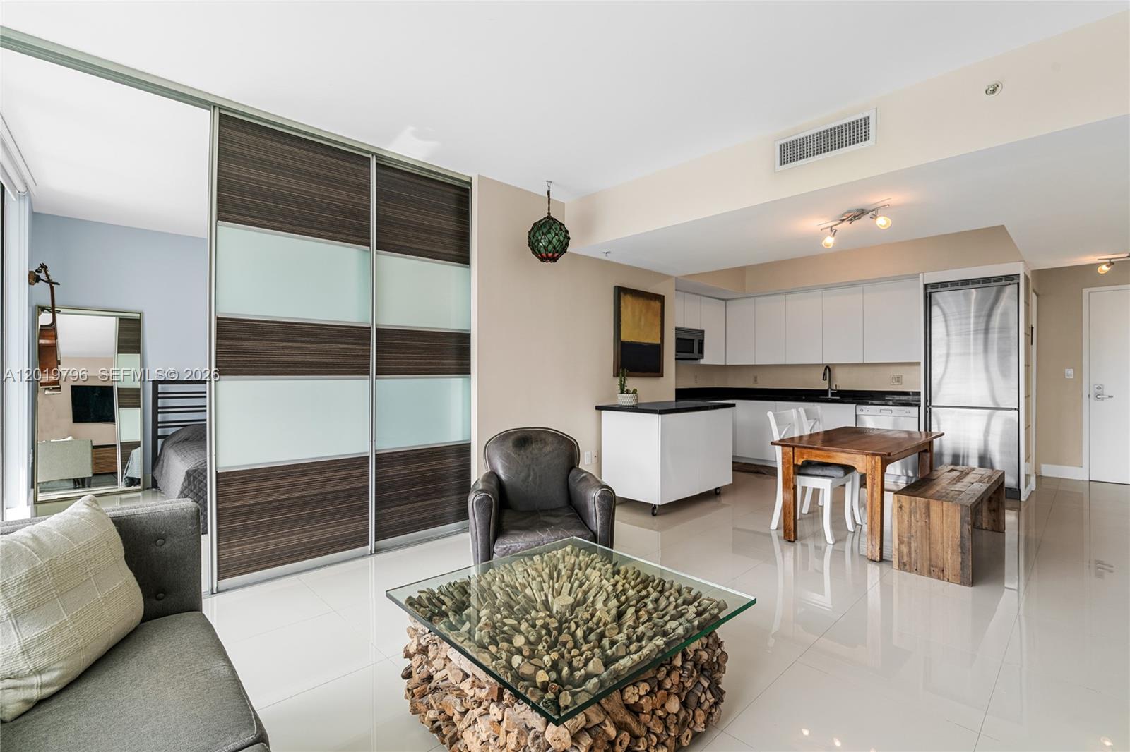 92 Southwest 3rd Street, Unit 2104 Miami, FL 33130 - Photo 16 of 39