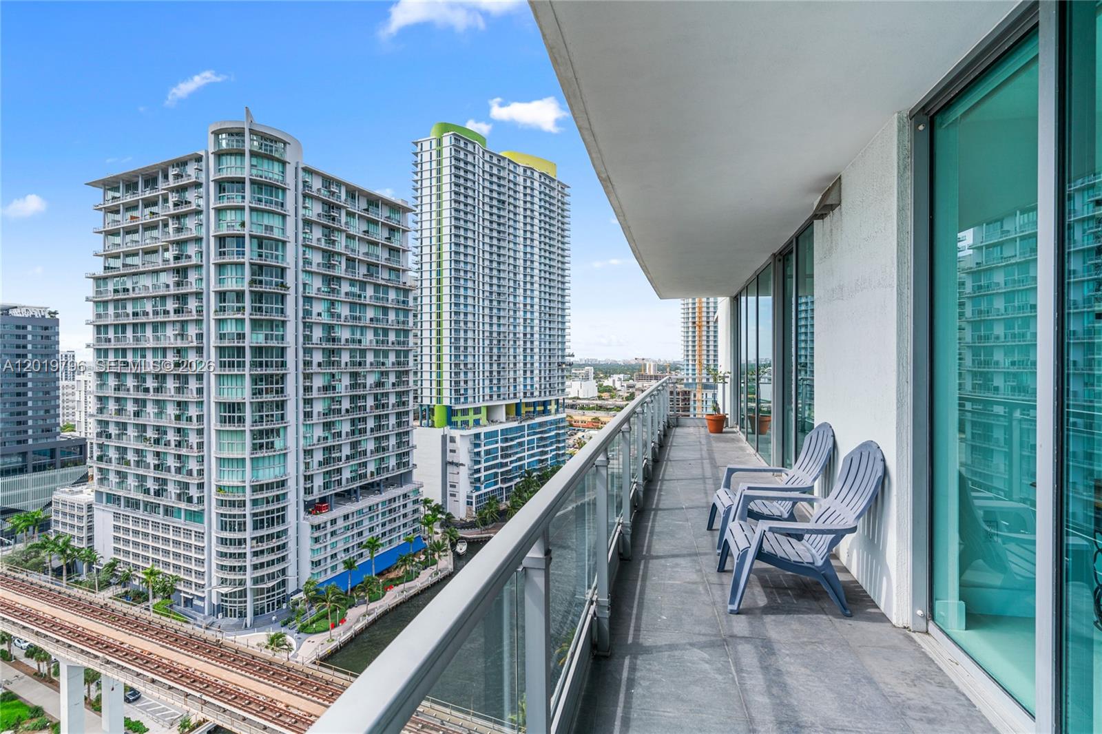 92 Southwest 3rd Street, Unit 2104 Miami, FL 33130 - Photo 36 of 39