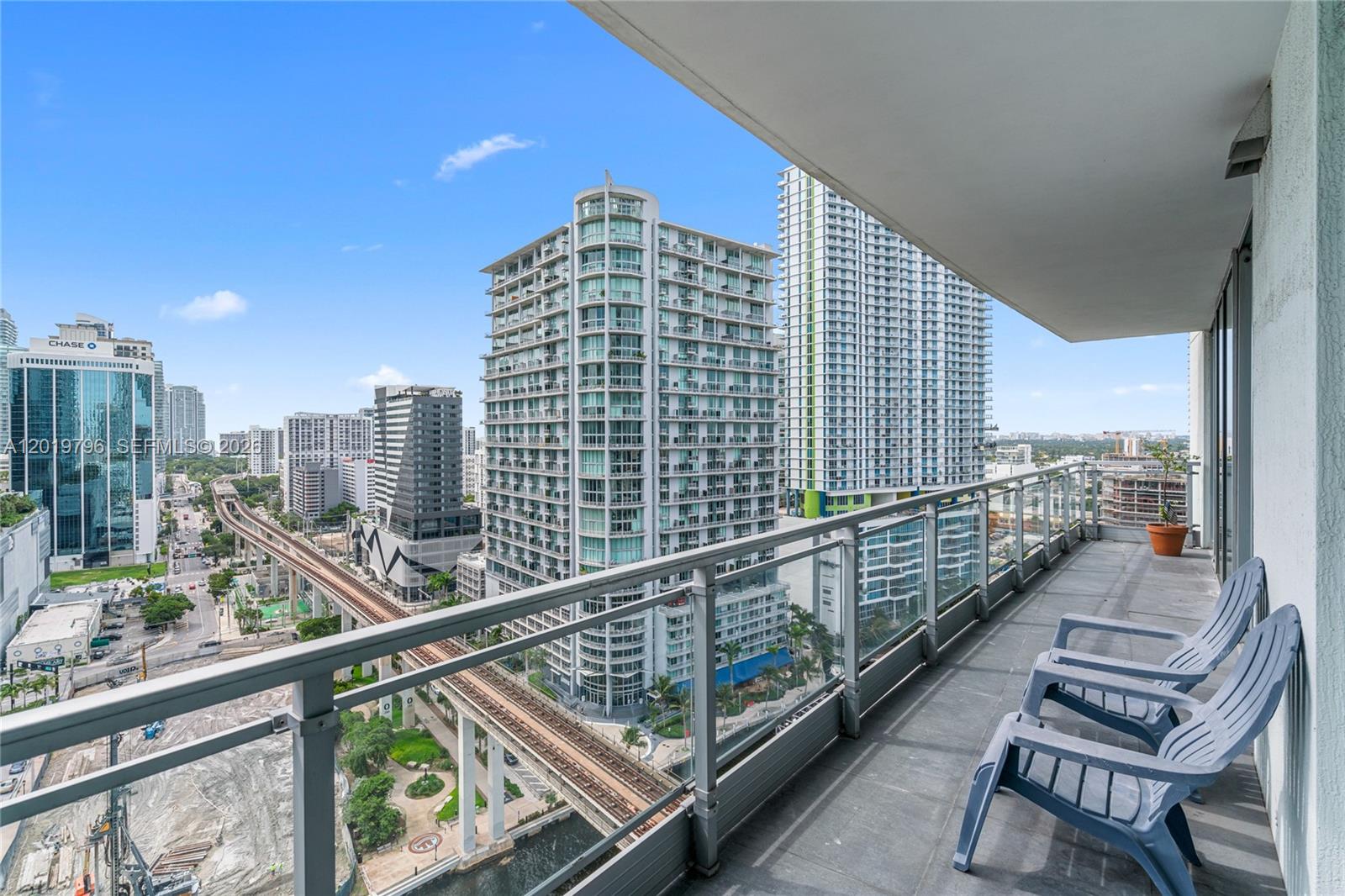 92 Southwest 3rd Street, Unit 2104 Miami, FL 33130 - Photo 38 of 39