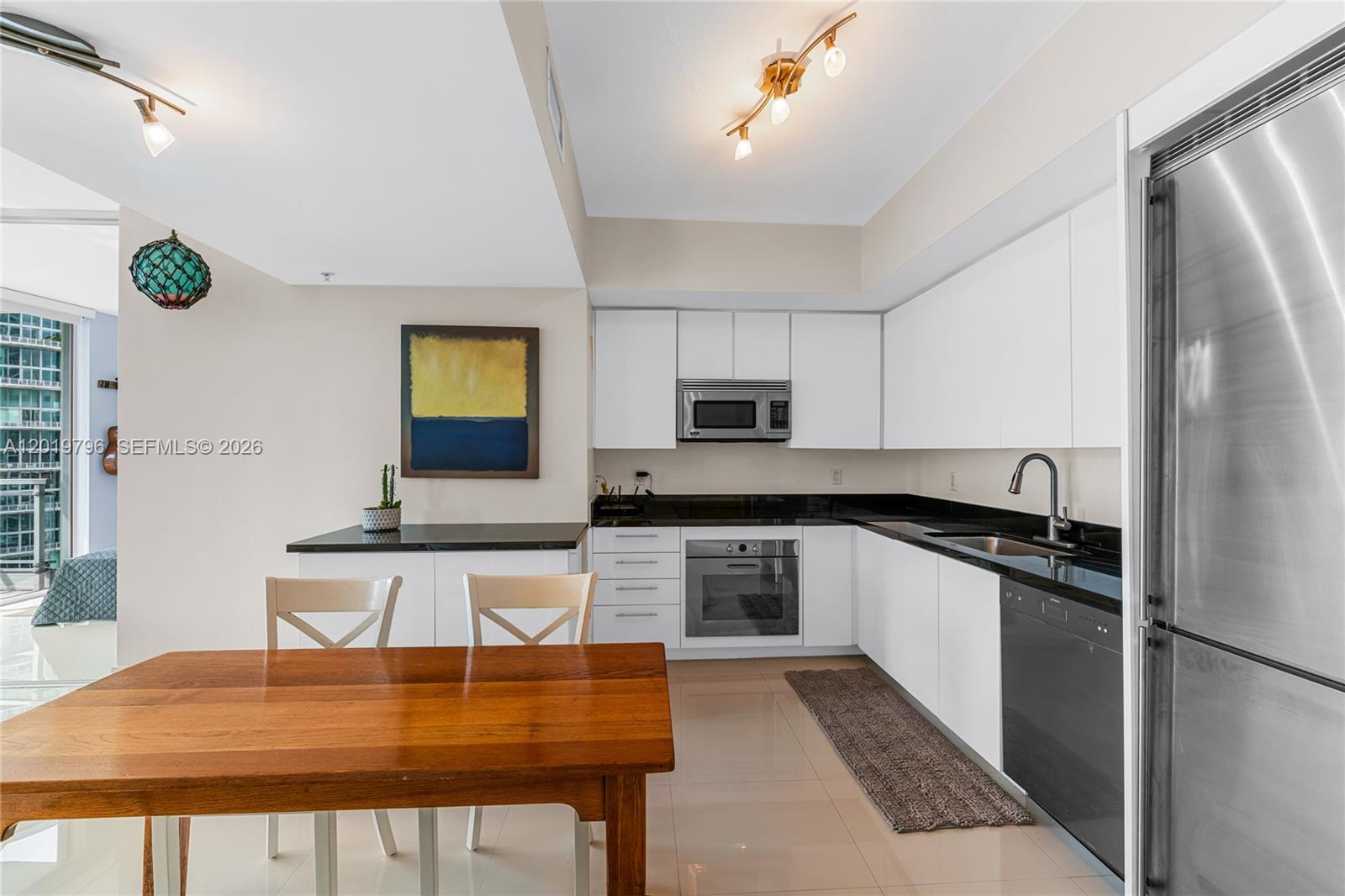 92 Southwest 3rd Street, Unit 2104 Miami, FL 33130 - Photo 8 of 39