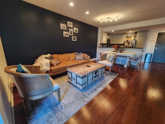 $889,000 | 533 Cambridge Street, Unit 105, Boston, MA 02134