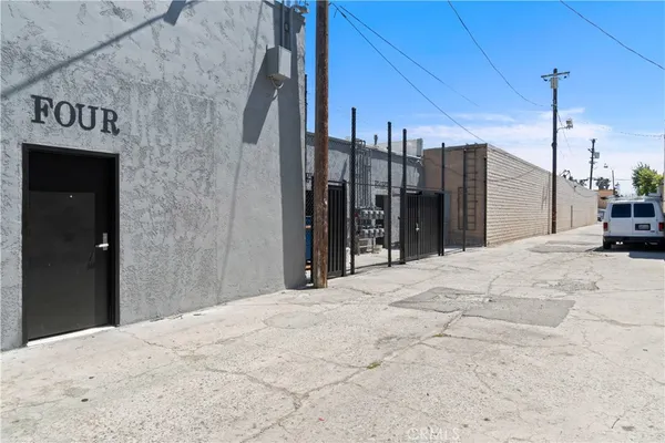 $2,995 | 1901 South Pacific Avenue, Unit 4, San Pedro, CA 90731