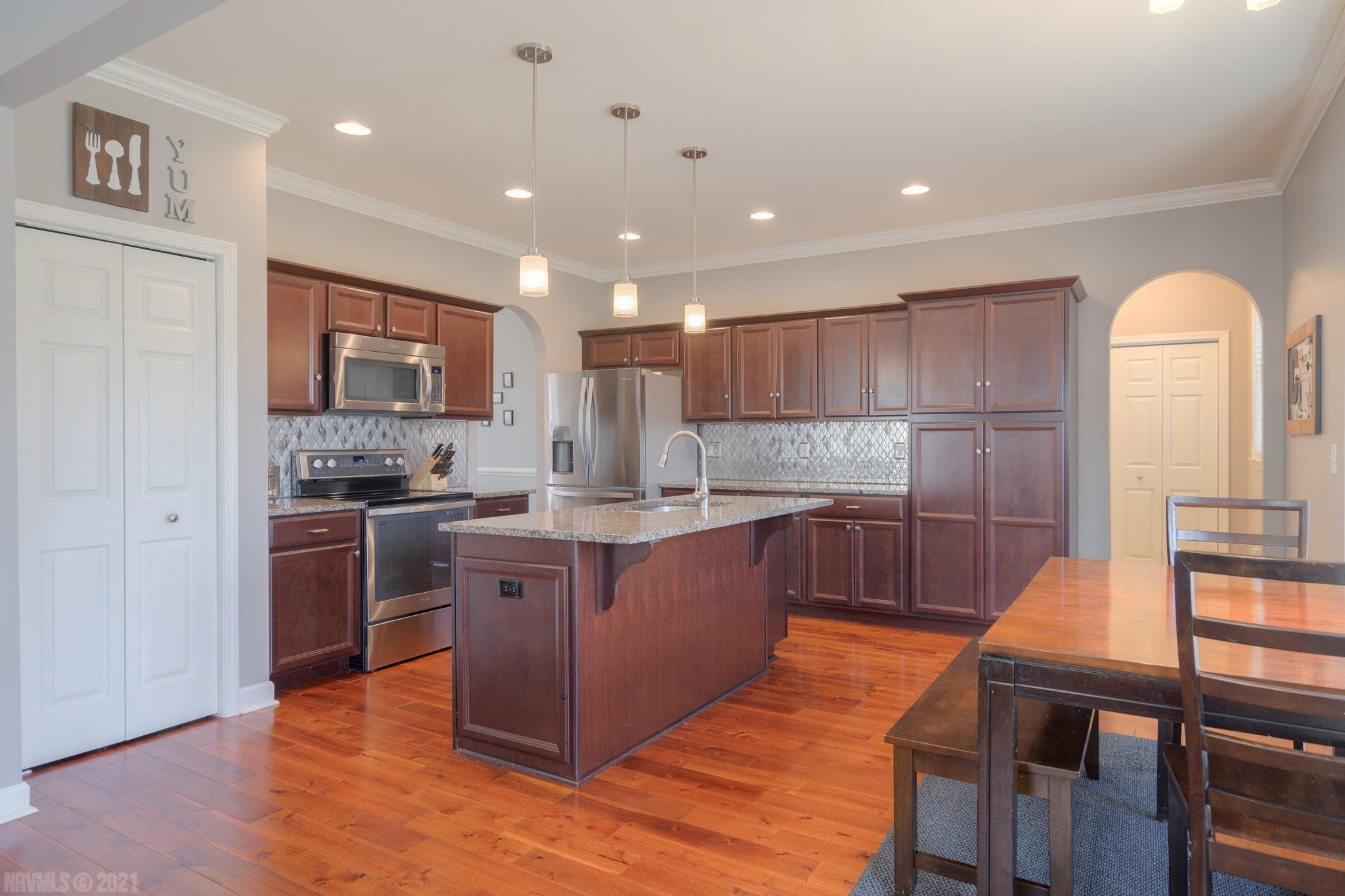 1050 Green Ridge Road Christiansburg, VA 24073 - Photo 17 of 42 Gallery Image 17