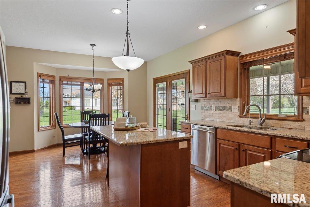 29 Elizabeth Place Jacksonville, IL 62650 - Photo 16 of 56