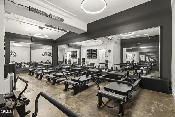 $9,500,000 | 2110 Main Street, Santa Monica, CA 90405