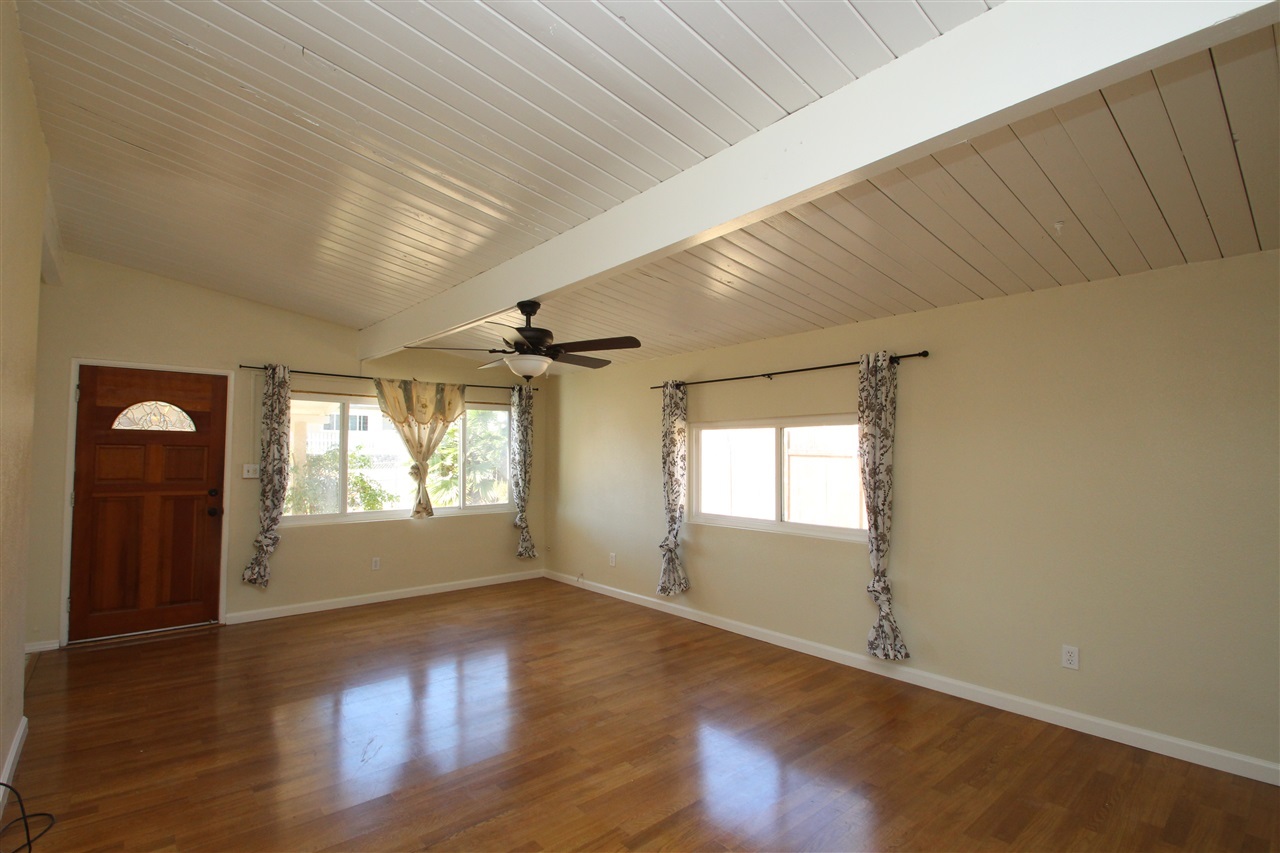 909 Felicita Avenue Spring Valley, CA 91977 - Photo 2 of 25 Gallery Image 2
