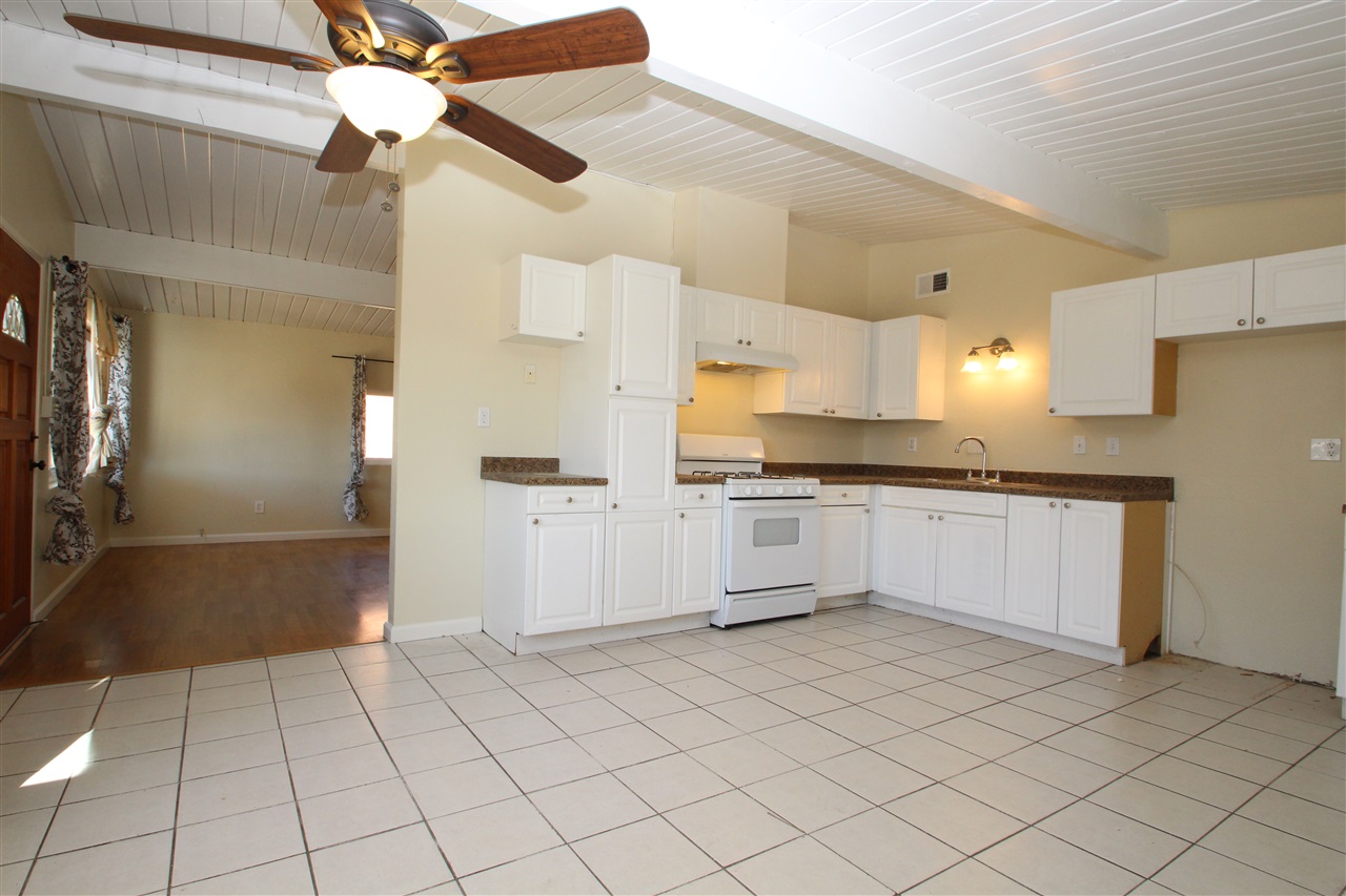 909 Felicita Avenue Spring Valley, CA 91977 - Photo 18 of 25 Gallery Image 18