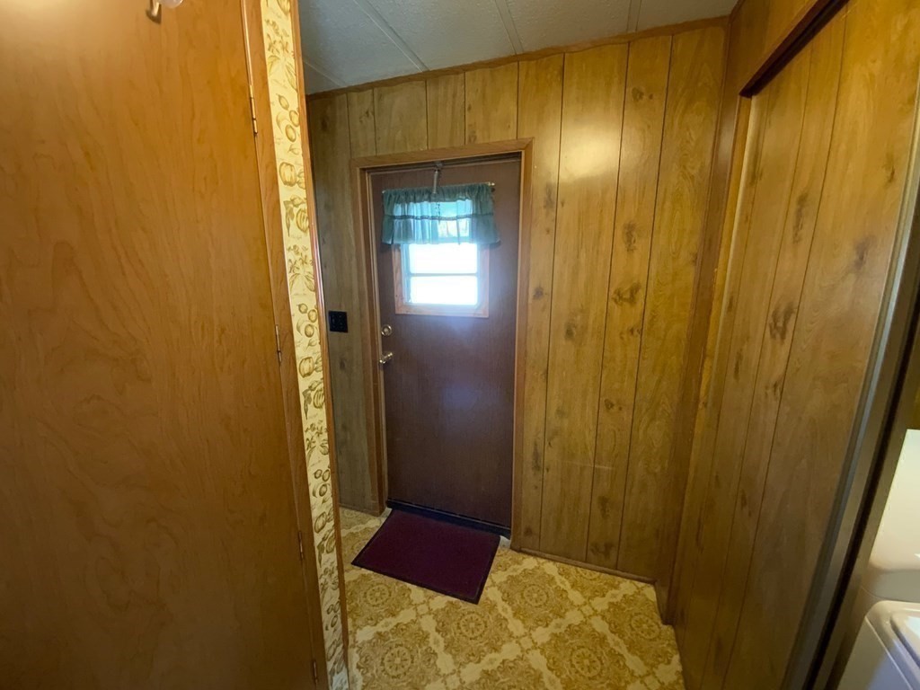 48 Eastbridge Road Taunton, MA 02780 - Photo 16 of 23 Gallery Image 16