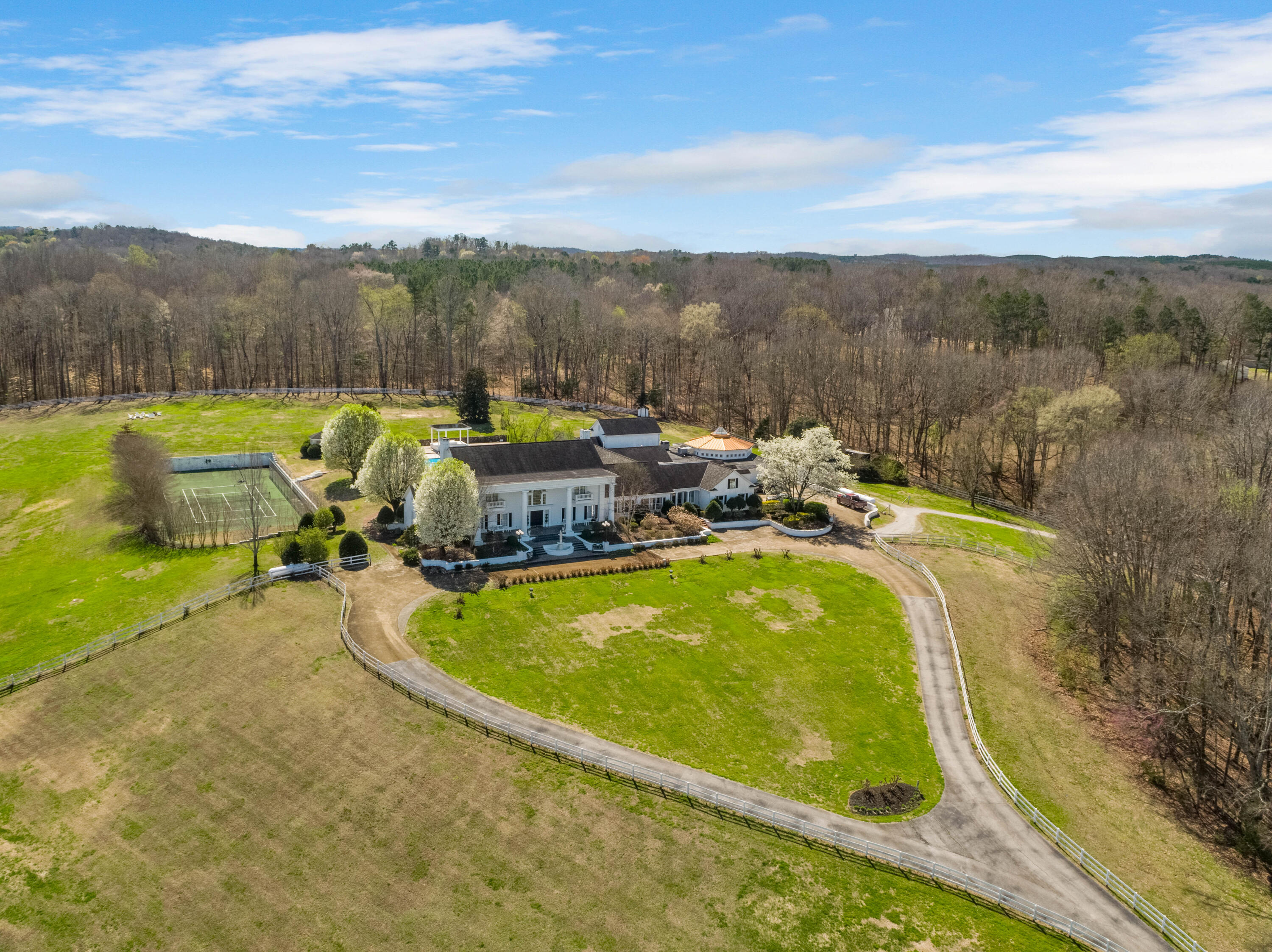 8212 Bell Mill Road Ooltewah, TN 37363 - Photo 4 of 50 Bell_Mill_Mansion-2