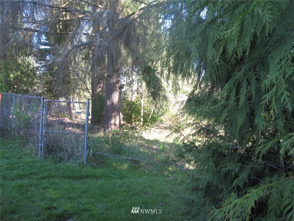 13654 196th Avenue Southeast Renton, WA 98059 - Photo 1 of 10 Gallery Image 1