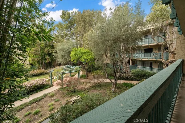 $585,000 | 576 North Bellflower Boulevard, Unit 236, Long Beach, CA 90814