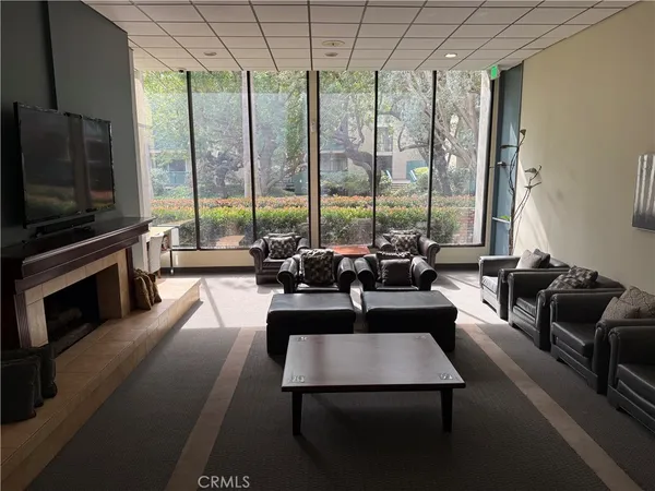 $585,000 | 576 North Bellflower Boulevard, Unit 236, Long Beach, CA 90814