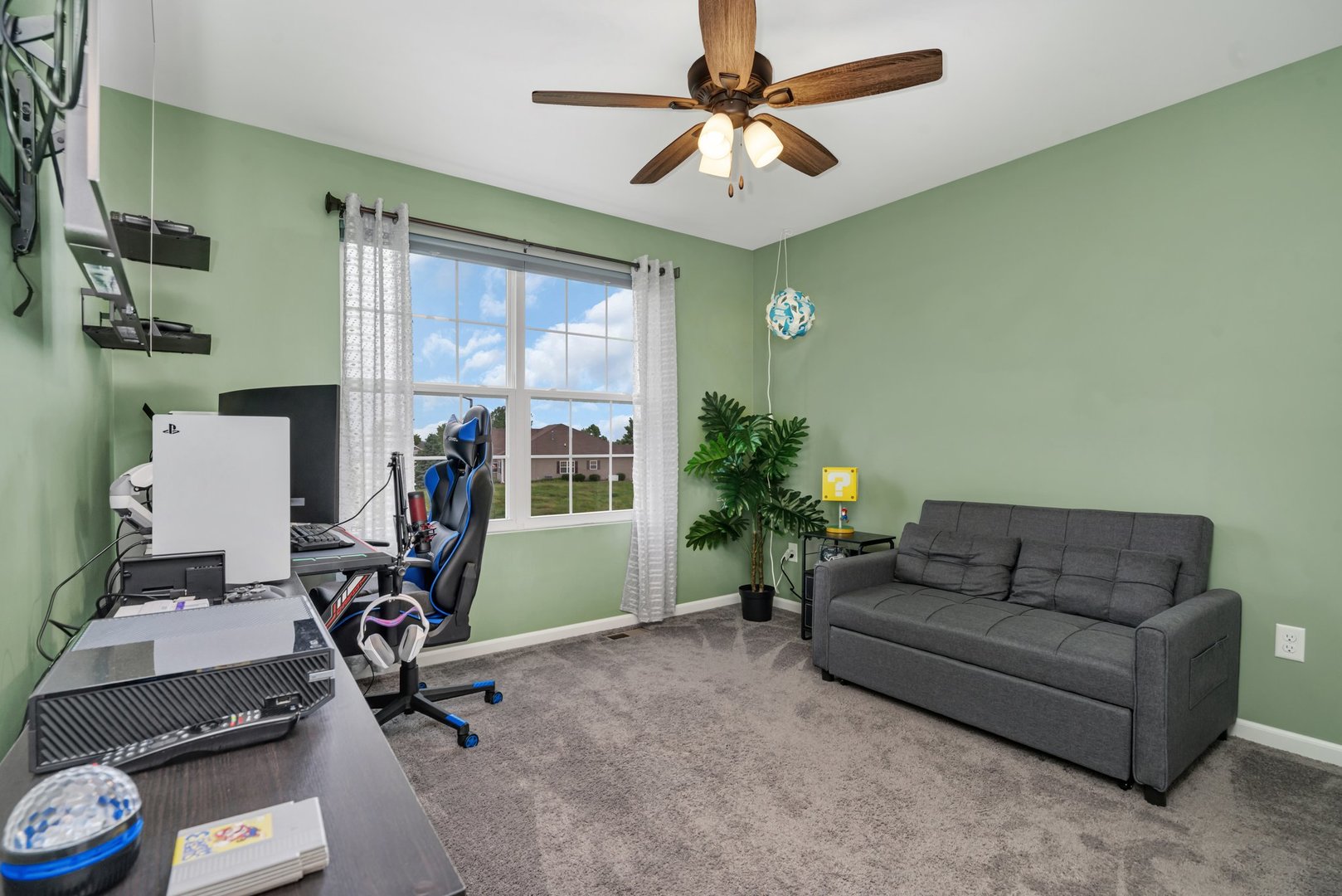 1901 Locust Road Morris, IL 60450 - Photo 23 of 30 a living room with furniture and a large window