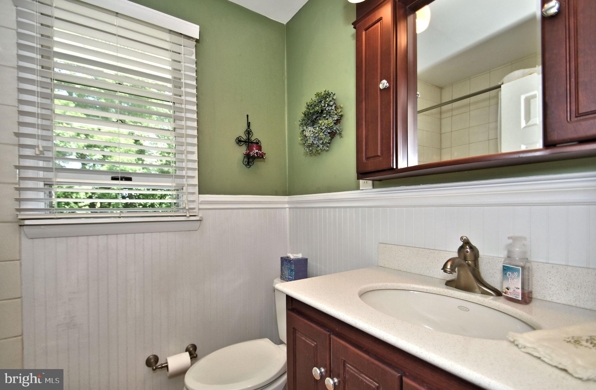 41 Russell Road Willow Grove, PA 19090 - Photo 13 of 25 Gallery Image 13
