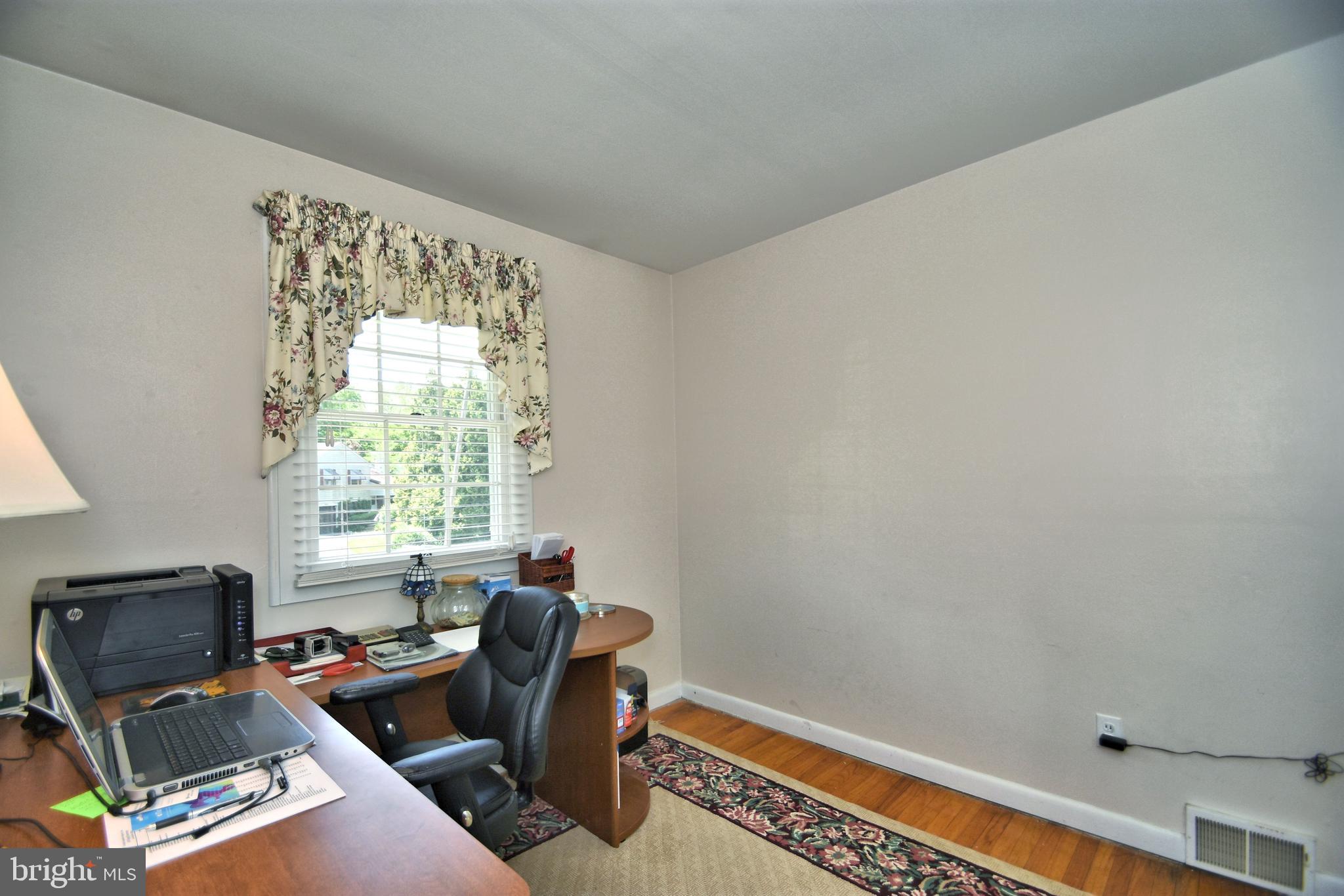 41 Russell Road Willow Grove, PA 19090 - Photo 15 of 25 Gallery Image 15
