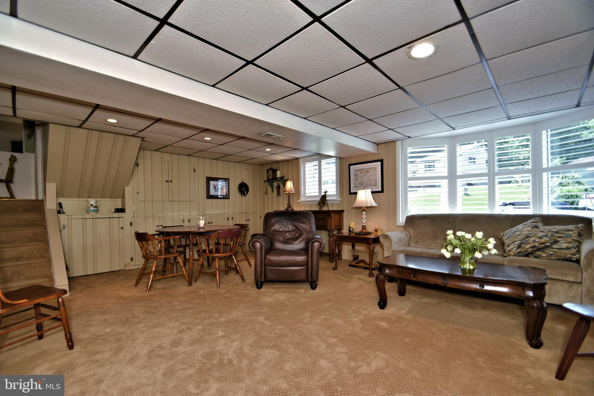 41 Russell Road Willow Grove, PA 19090 - Photo 18 of 25 Gallery Image 18