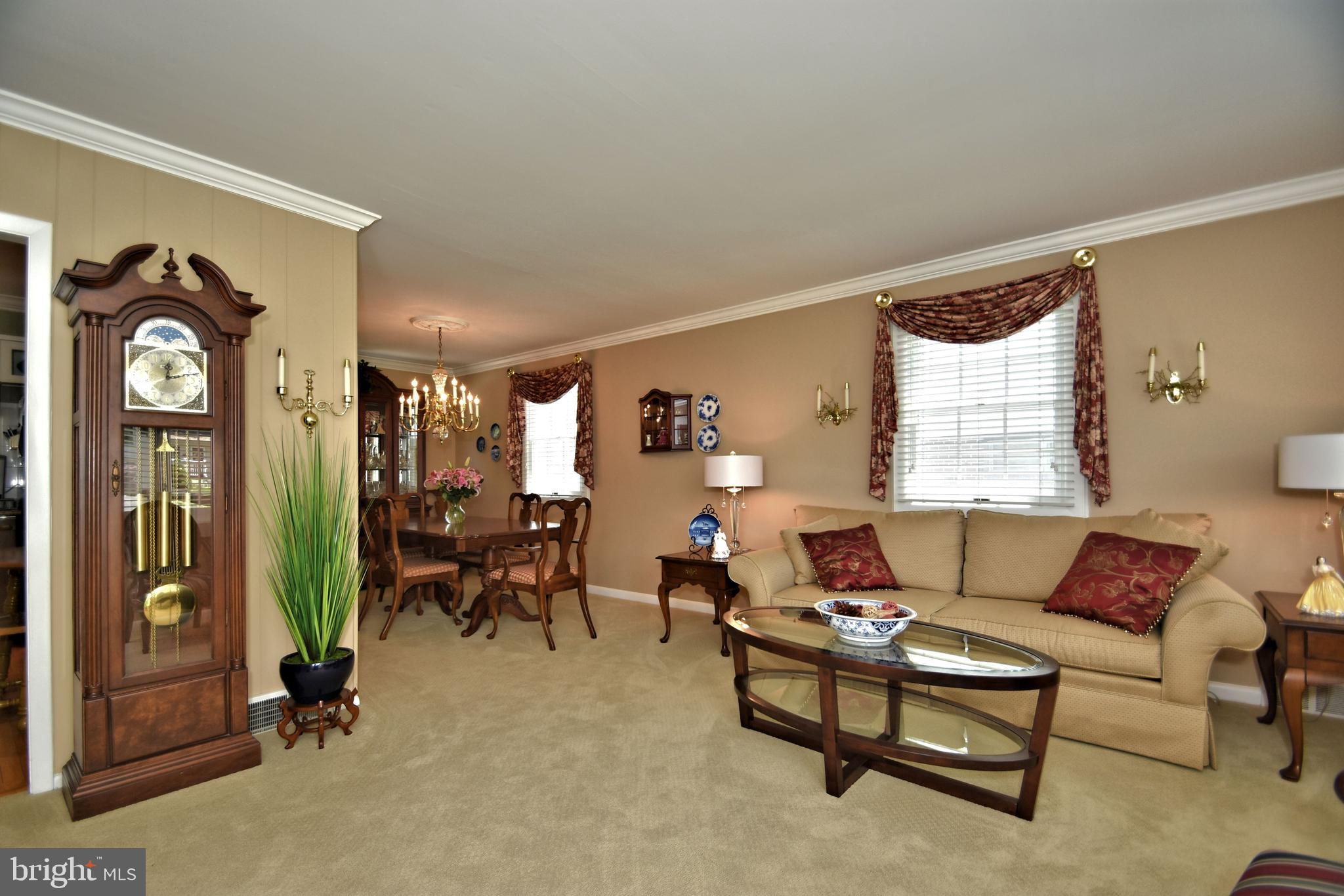 41 Russell Road Willow Grove, PA 19090 - Photo 5 of 25 Gallery Image 5