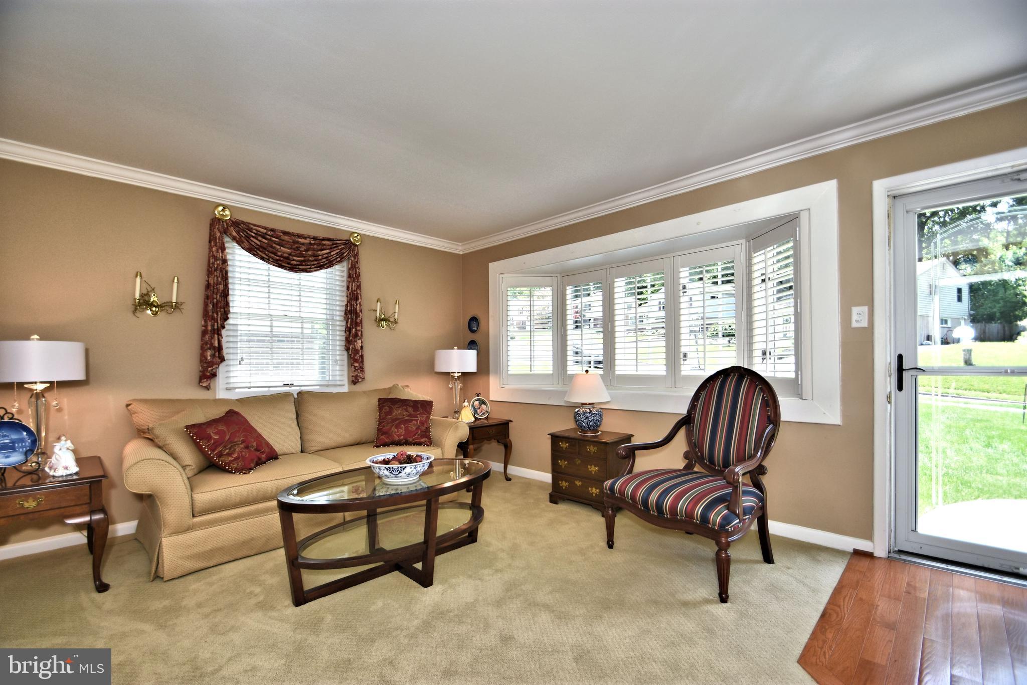 41 Russell Road Willow Grove, PA 19090 - Photo 6 of 25 Gallery Image 6