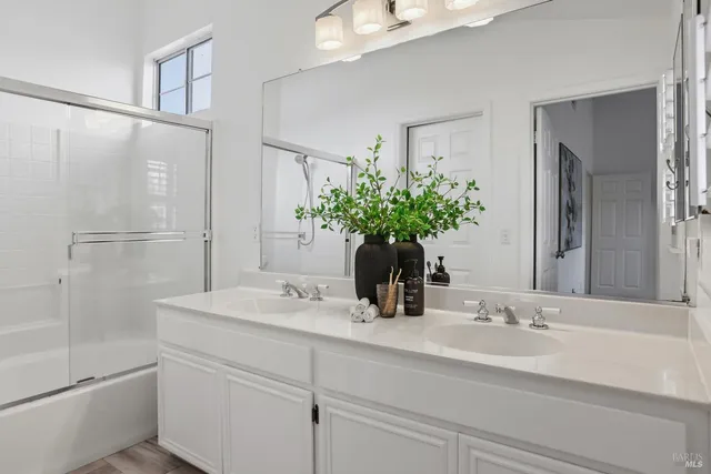 $895,000 | 1858 Lexington Street, Petaluma, CA 94954