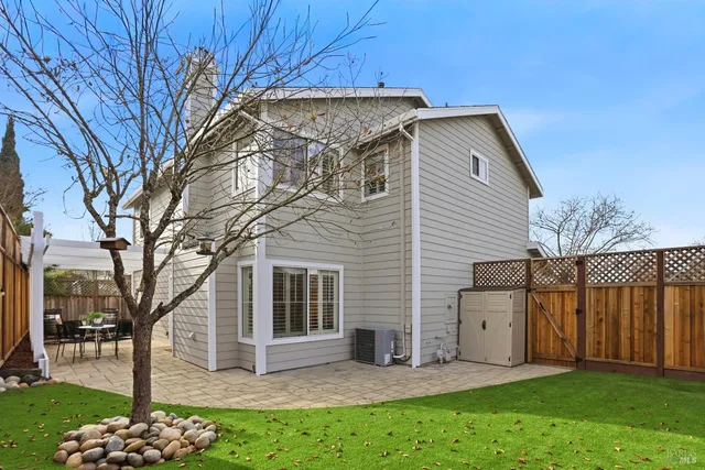 $895,000 | 1858 Lexington Street, Petaluma, CA 94954