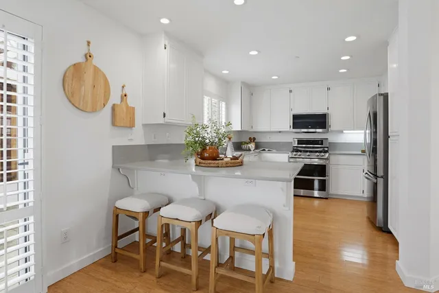 $895,000 | 1858 Lexington Street, Petaluma, CA 94954