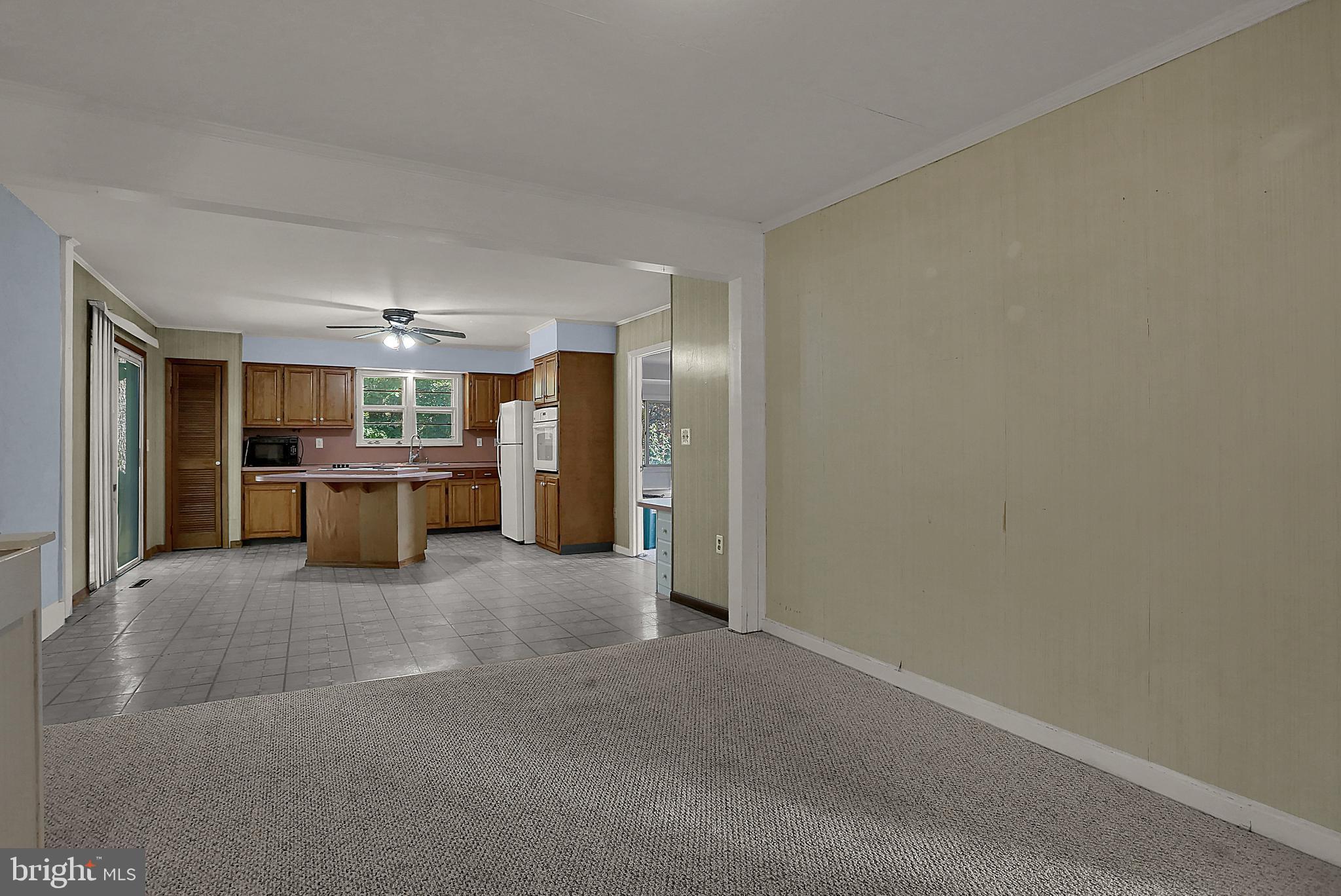 248 Silver Spring Road Mechanicsburg, PA 17050 - Photo 6 of 32 Gallery Image 6