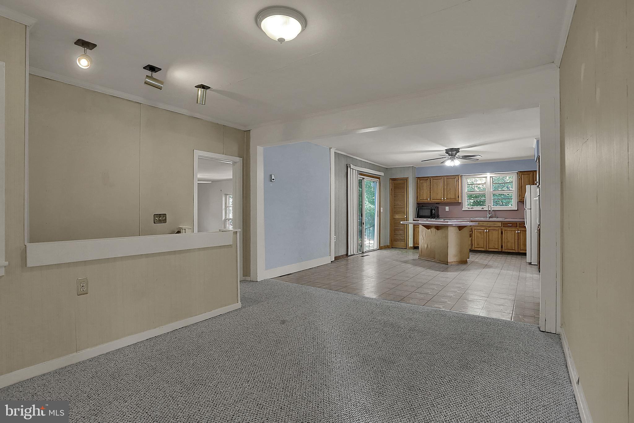 248 Silver Spring Road Mechanicsburg, PA 17050 - Photo 7 of 32 Gallery Image 7