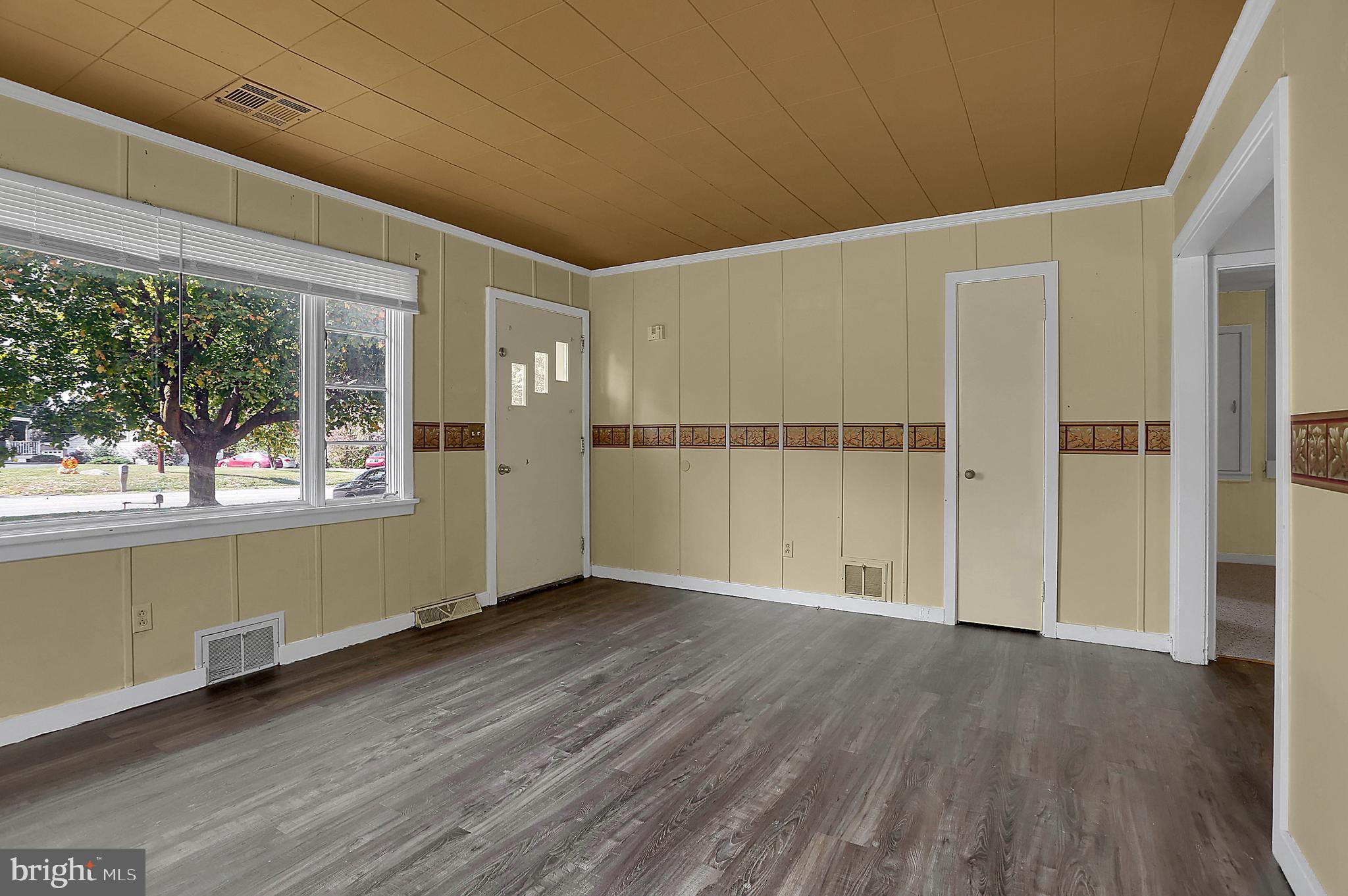 248 Silver Spring Road Mechanicsburg, PA 17050 - Photo 8 of 32 Gallery Image 8
