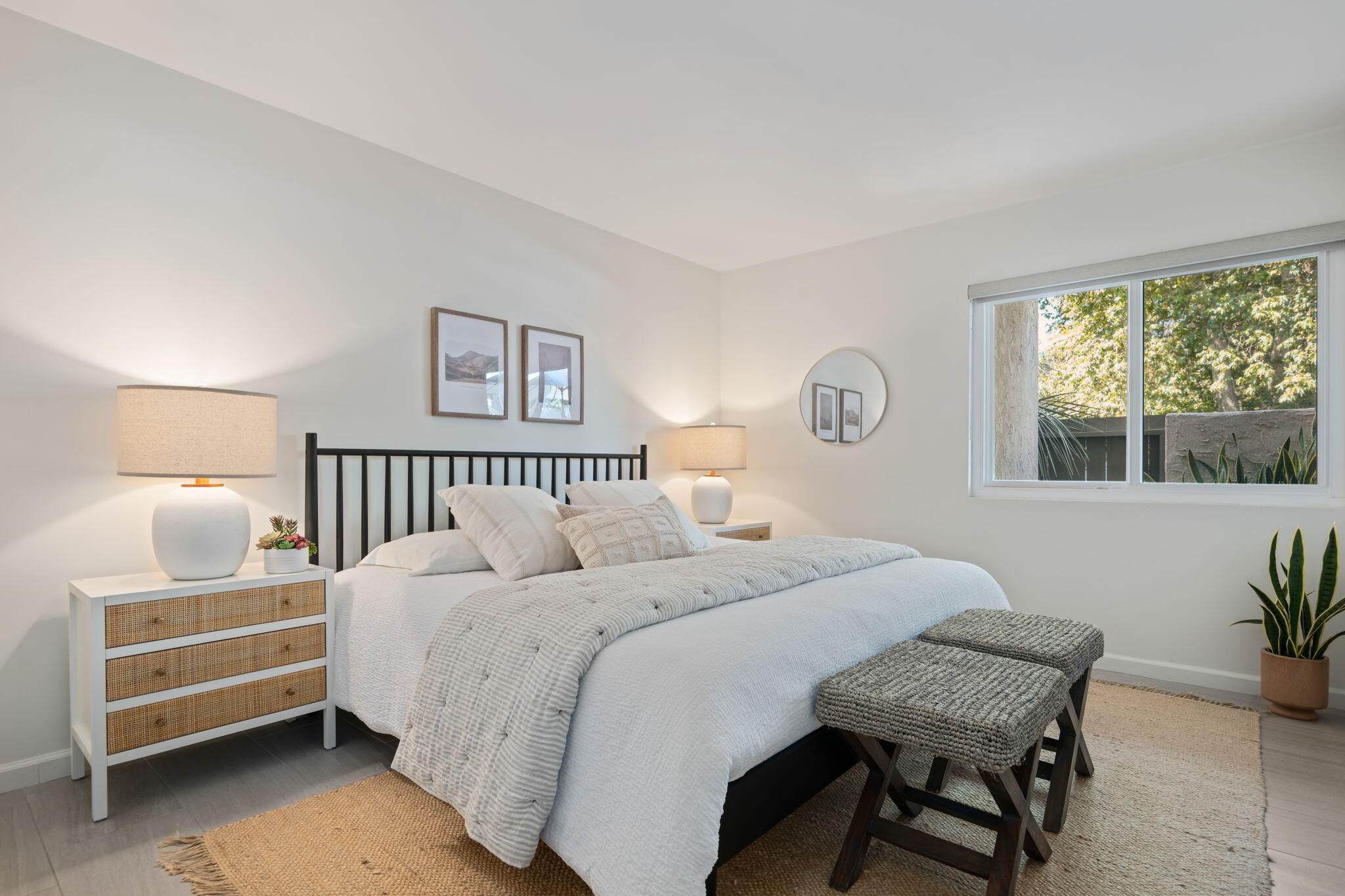 41 Dearborn Place, Unit 77 Goleta, CA 93117 - Photo 12 of 19 Bedroom