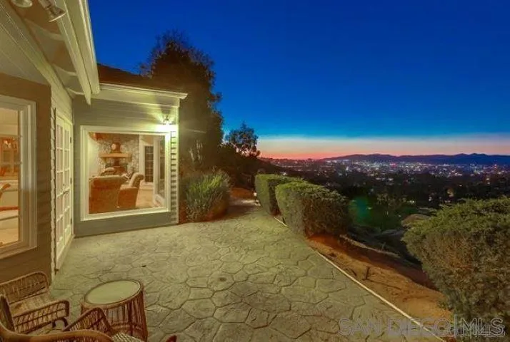 15776 Boulder Mountain Road Poway, CA 92064 - Photo 32 of 47 Gallery Image 32
