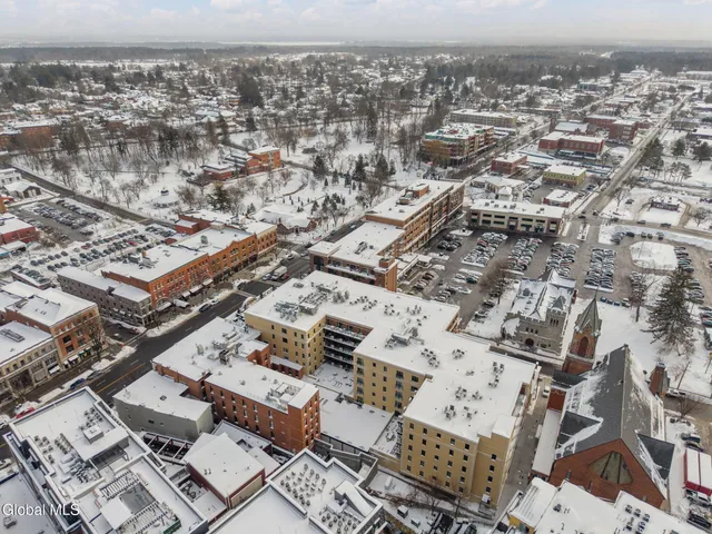 $1,250,000 | 19 Washington Street, Unit 264, Saratoga Springs, NY 12866