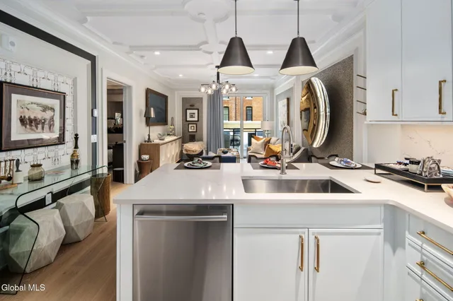 $1,250,000 | 19 Washington Street, Unit 264, Saratoga Springs, NY 12866