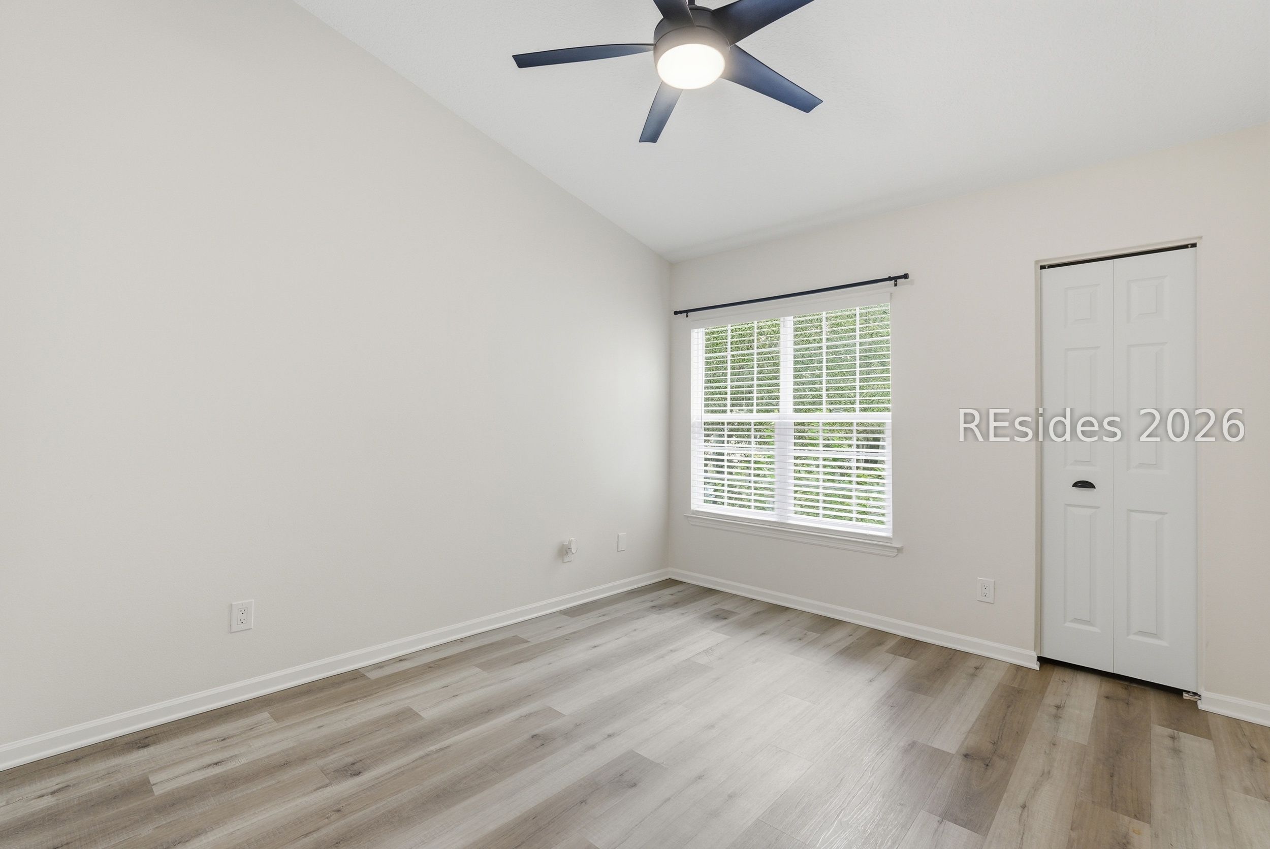 897 Fording Island Road, Unit 1303 Bluffton, SC 29910 - Photo 33 of 48 Great natural lighting, and vaulted ceilings.