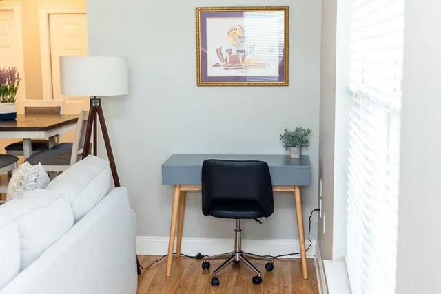 $2,300 | 7300 Burbank Drive, Baton Rouge, LA 70820