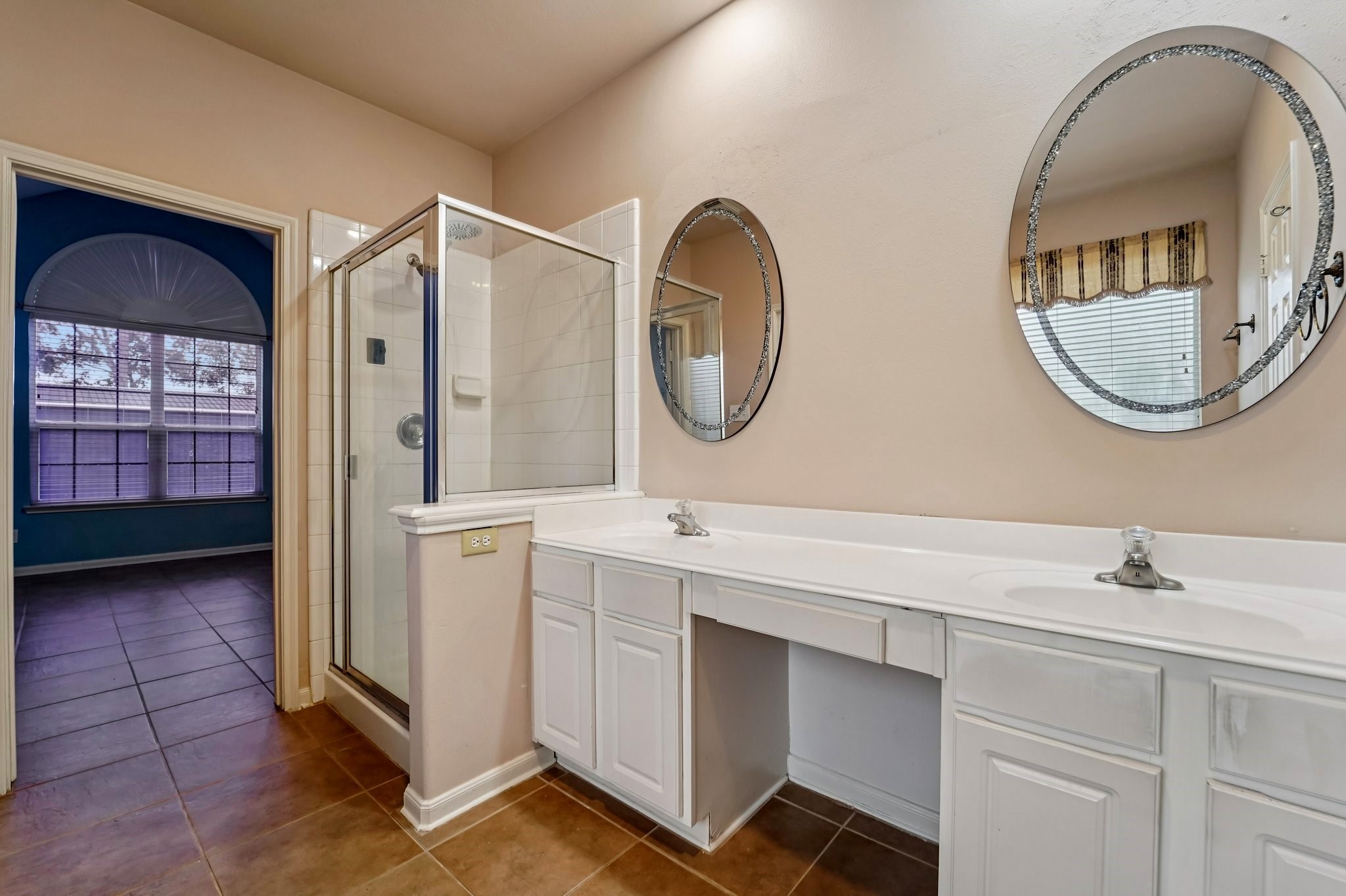 3818 Ridge Canyon Road Baytown, TX 77521 - Photo 22 of 32 a bathroom with a sink and a mirror
